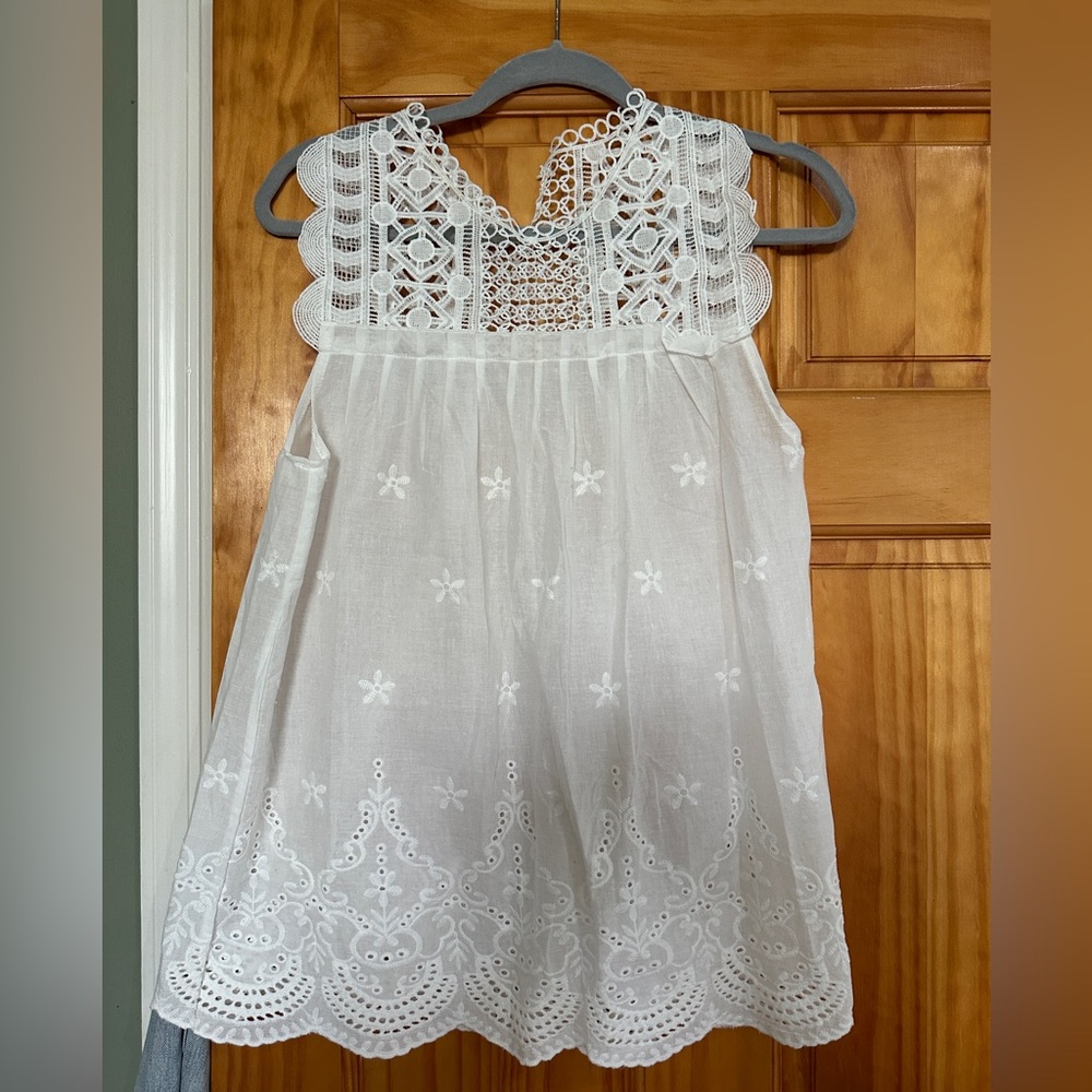 White Handkerchief Lace top. Size Large.